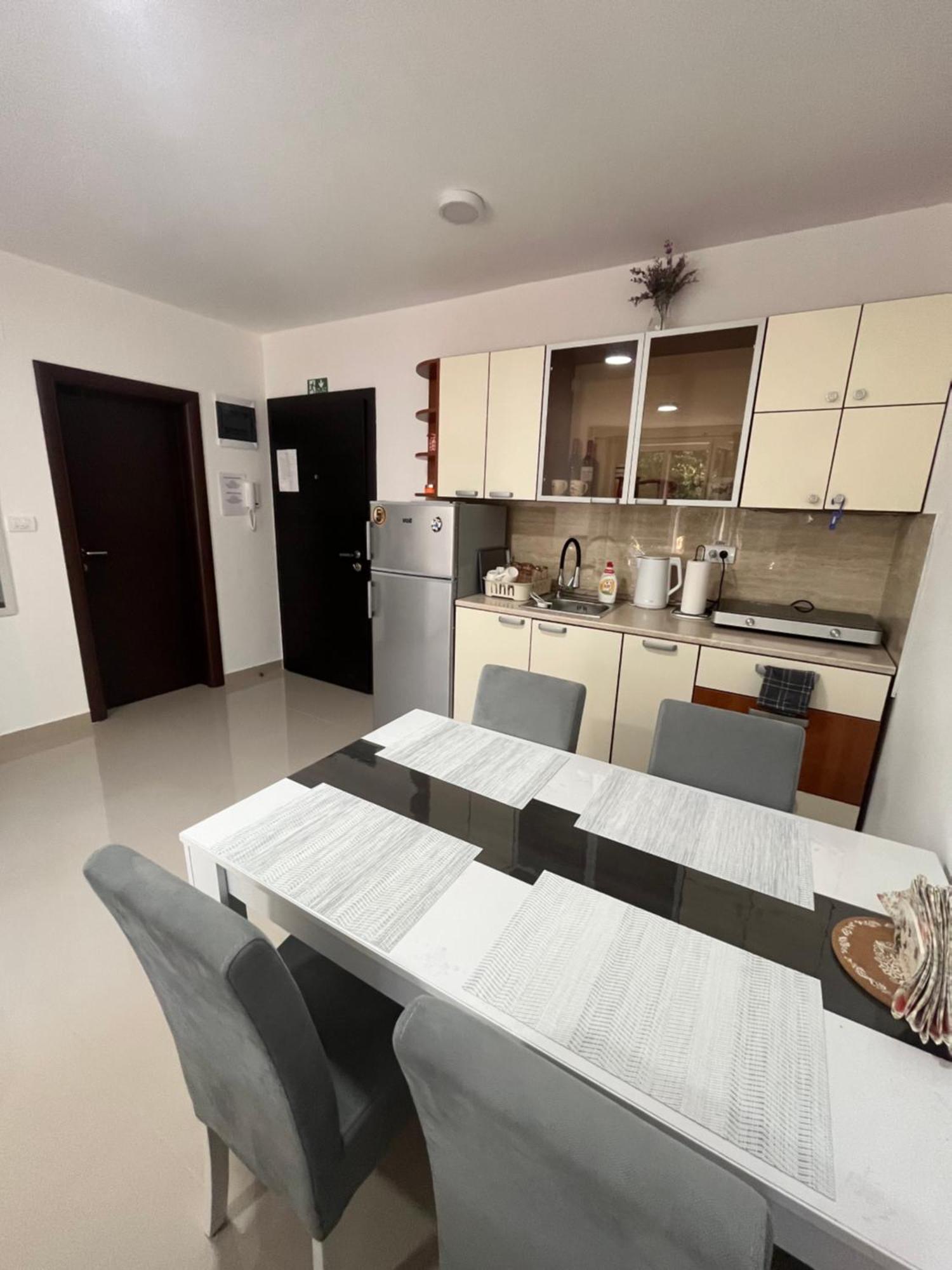 Apartman Miletic Ostrovo Экстерьер фото